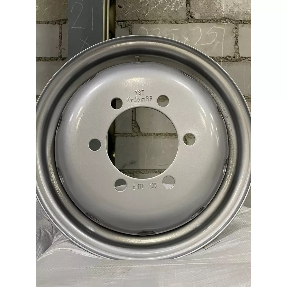 Диск 5,50х16  TREBL ET-105 PCD 6x170 D 130 в Юрге