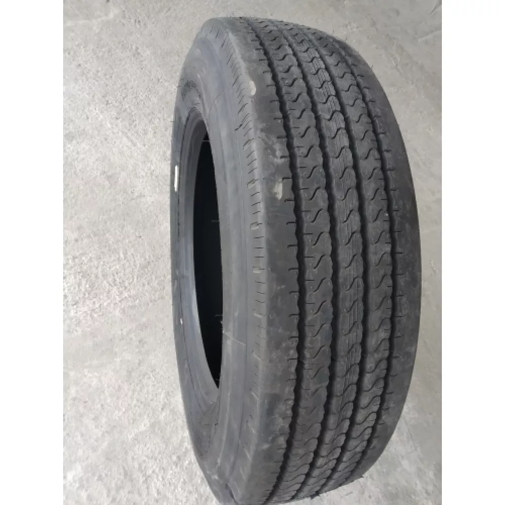 Грузовая шина 255/70 R22,5 Long March LM-120 16PR в Юрге